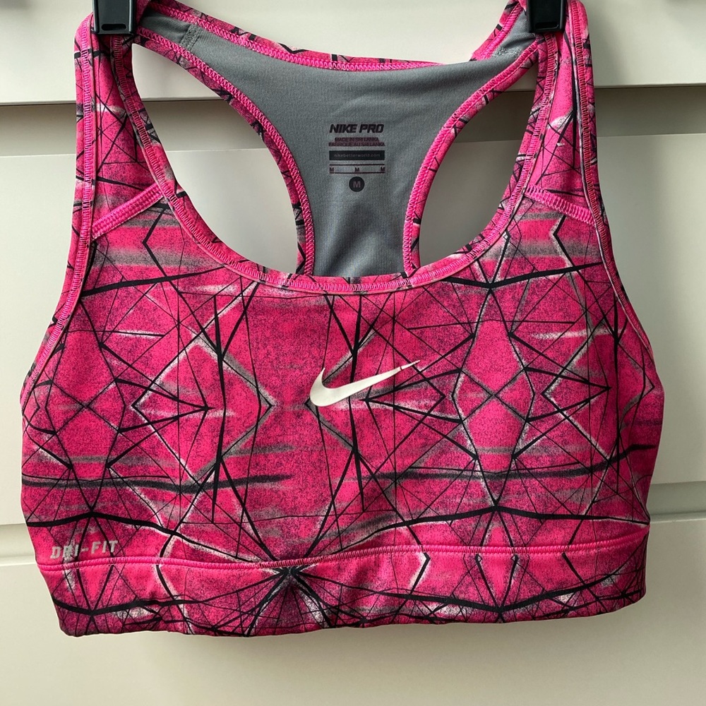 NIKE PRO sports bra